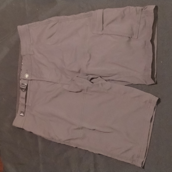 NWOT PrAna Men's Shorts Size: 32W x 12L "Breathe" Collection Color: Grey - Picture 1 of 16